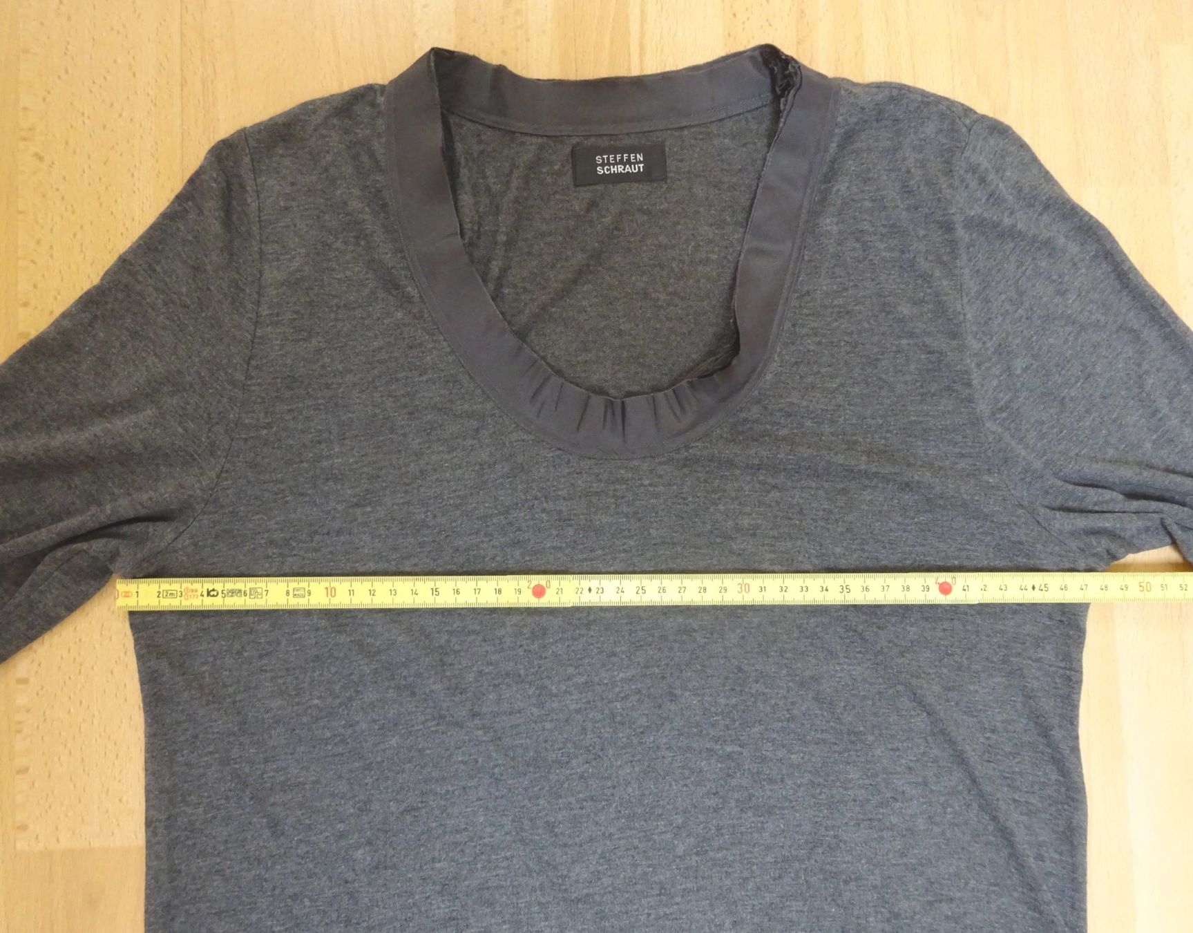 Steffen Schraut T-Shirts: Steffen Schraut - Neues, elastisches Shirt - Grösse 42 – Neu (gemäss Beschreibung) aus Zofingen von Justizia_01 2