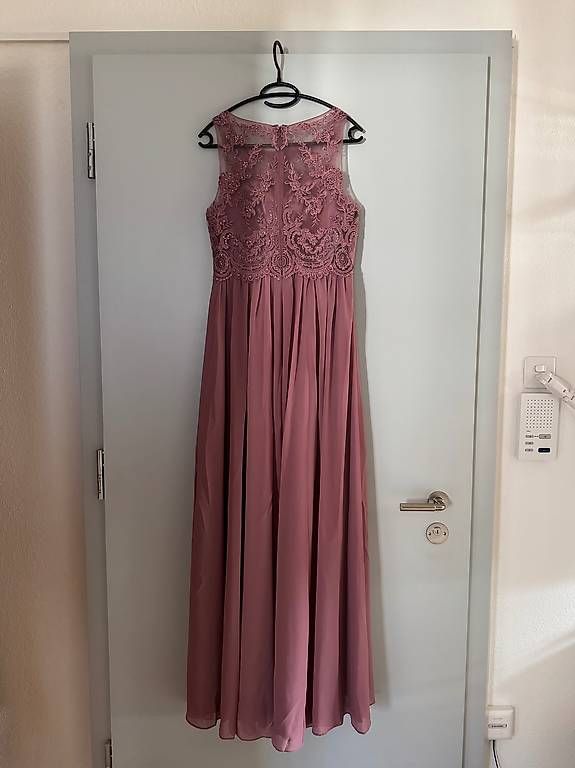 Kleider: Abendkleid Grösse S – Neu (gemäss Beschreibung) aus Münchenstein von mel_8bn2 1