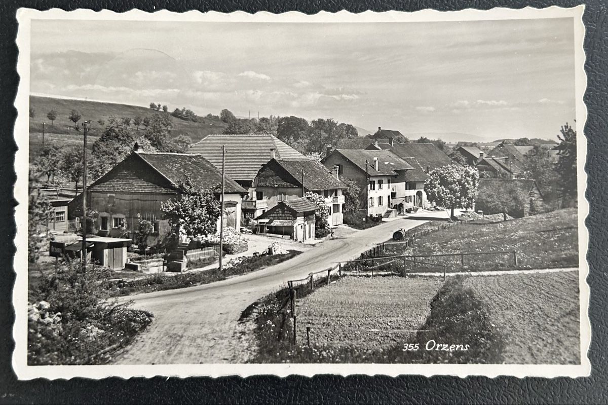 Cartes postales: Orzens Dorfpartie  – D'occasion à Horw par Tellbub