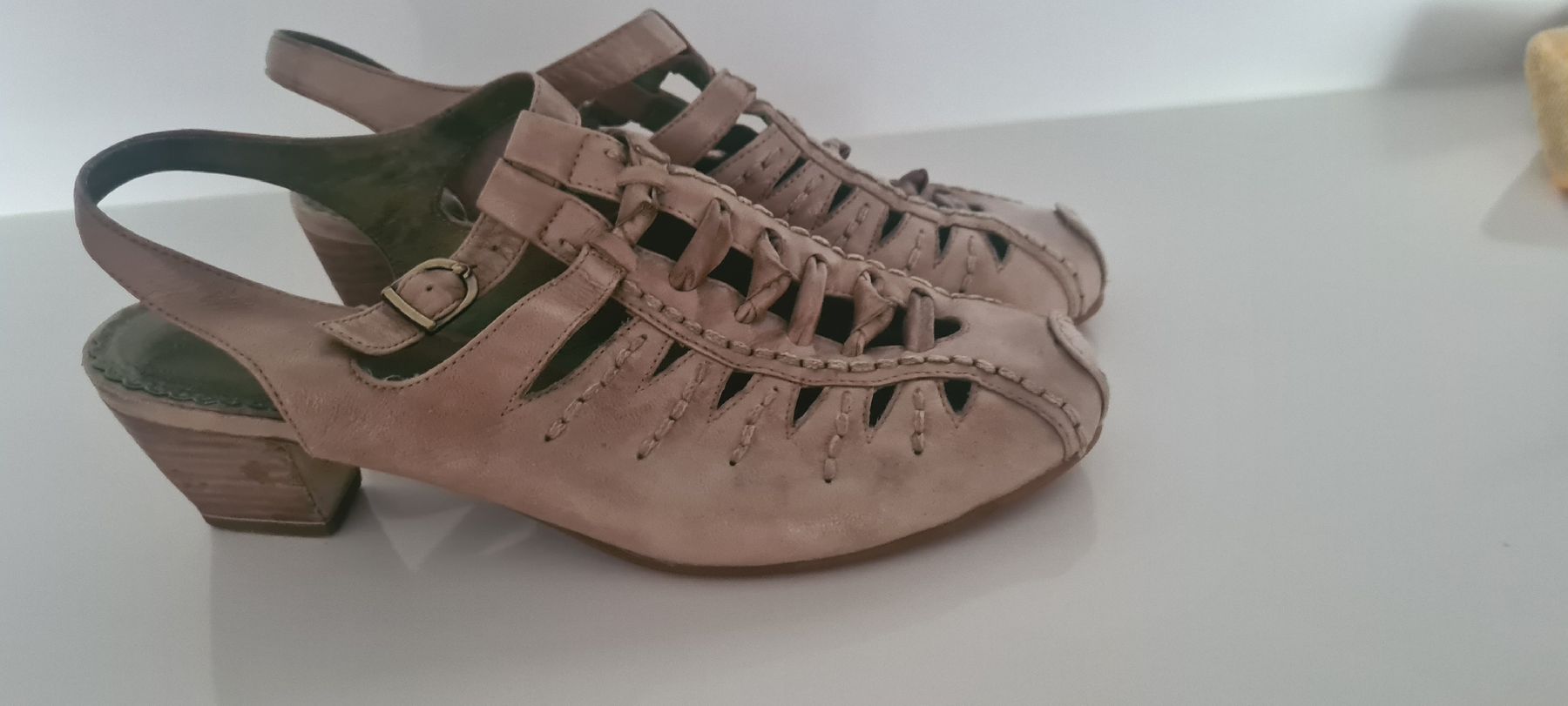 Tamaris Scarpe da donna: Sommer Absatzschuh  Gr 38 – Usato da Steinen venduto da turbogeiss99 7