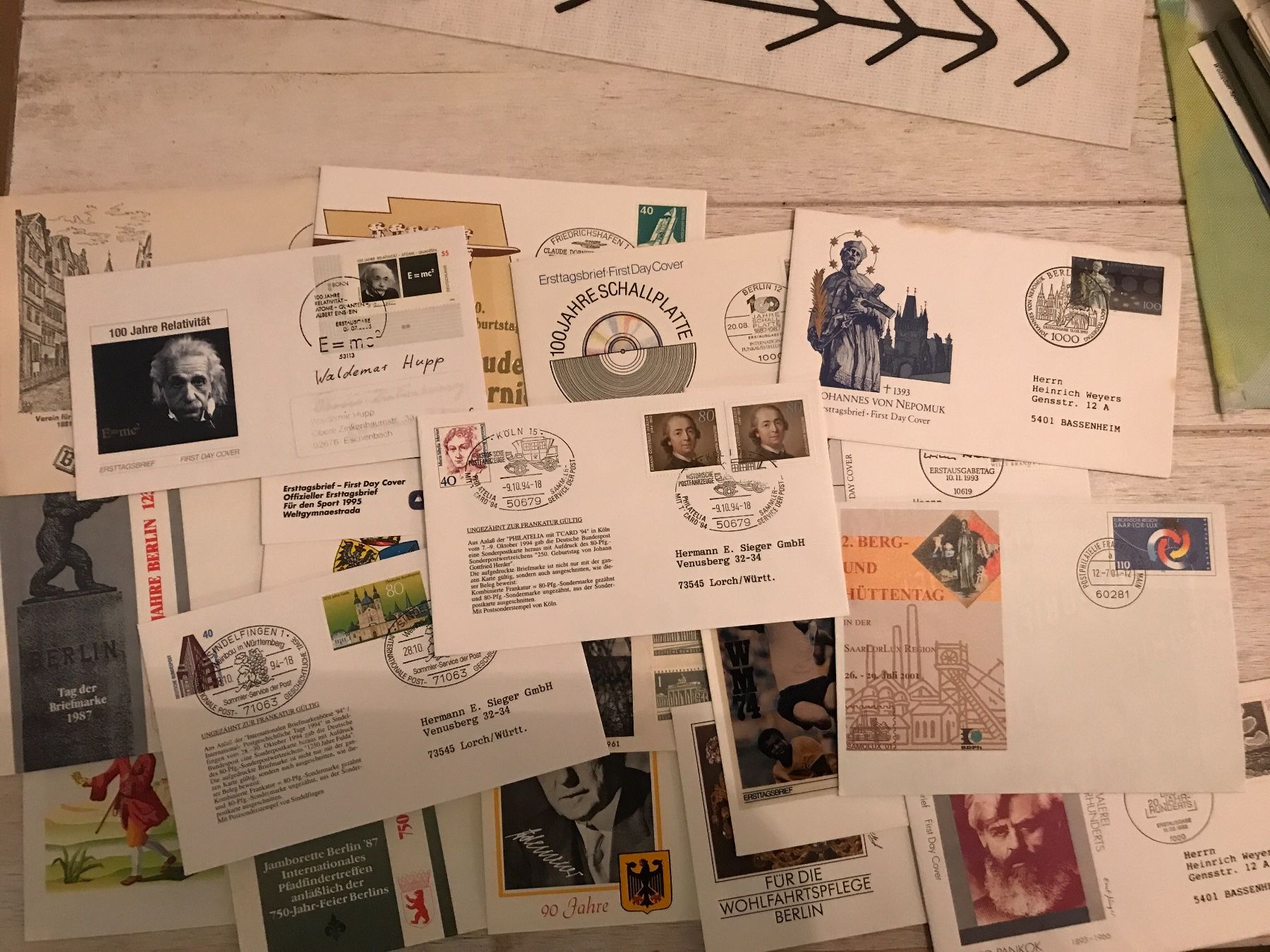 Alle Briefmarken: 100 FDC Deutschland (800-27) – Gebraucht aus St.Gallen von Bigdisch 9