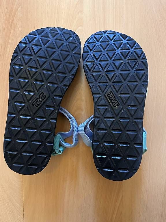 Teva Damenschuhe: Teva Sandalen Grösse 38 – Gebraucht aus Riehen von jac_f2nl 2