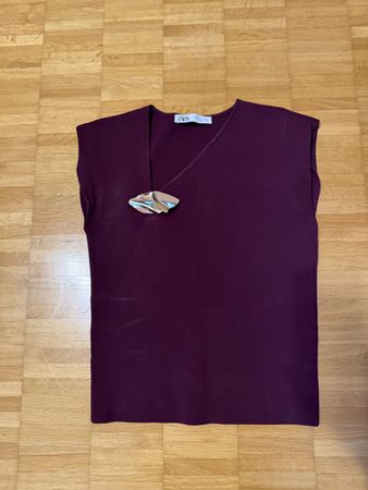 Zara Oberteil mit Zierelement lila Gr. S Zustand gut