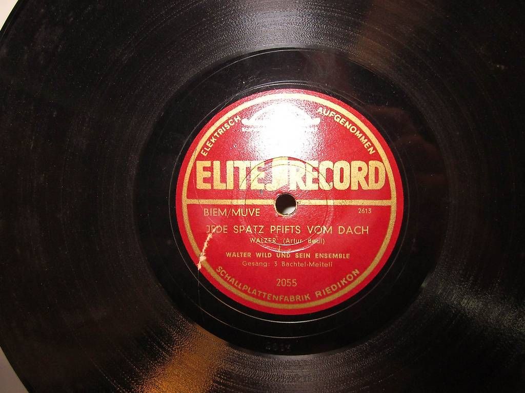Schallplatten: 3 Disques 78 tours (374) – Gebraucht aus la Chaux-de-Fonds von Lampe 4