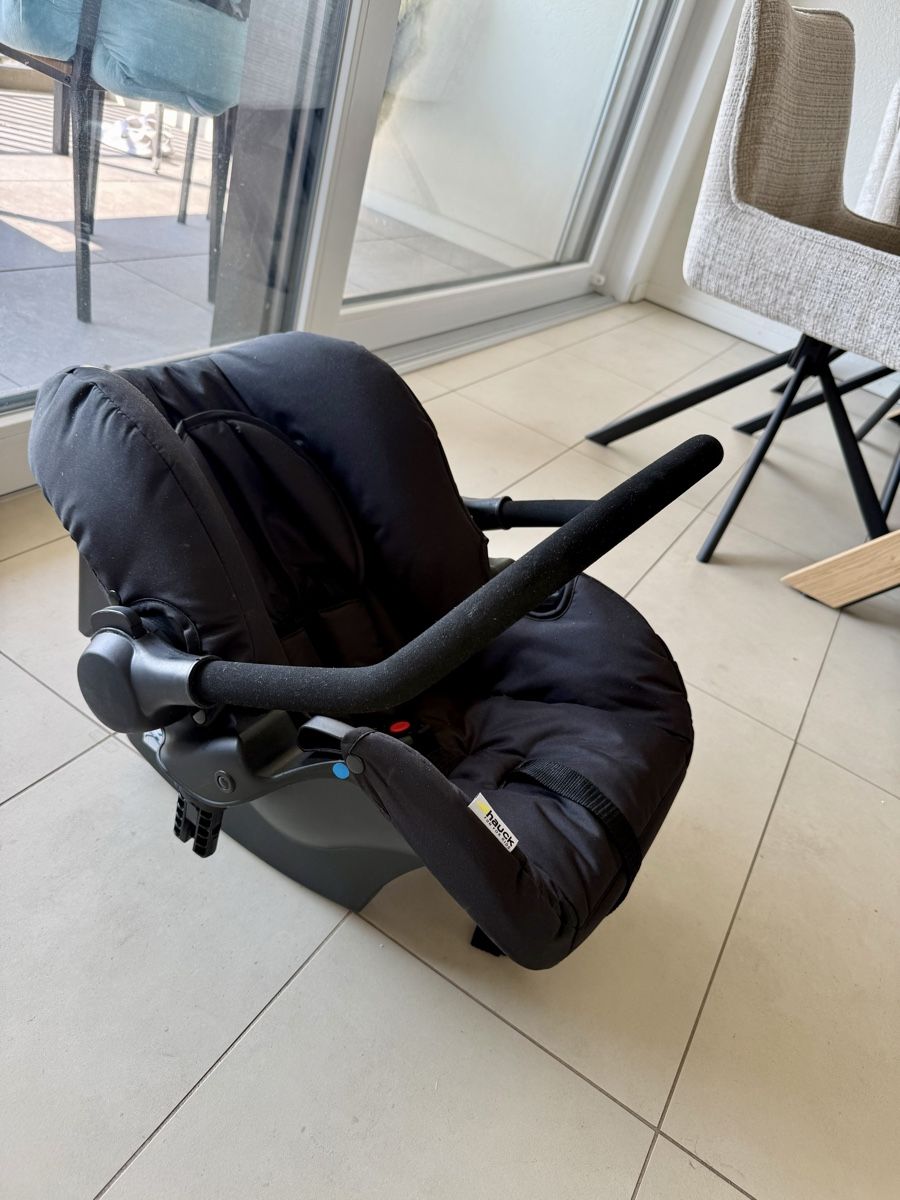 Hauck Wippen & Schaukeln: Siège auto bébé Hauck   – Gebraucht aus Estavayer-le-Lac von olg_vh5m