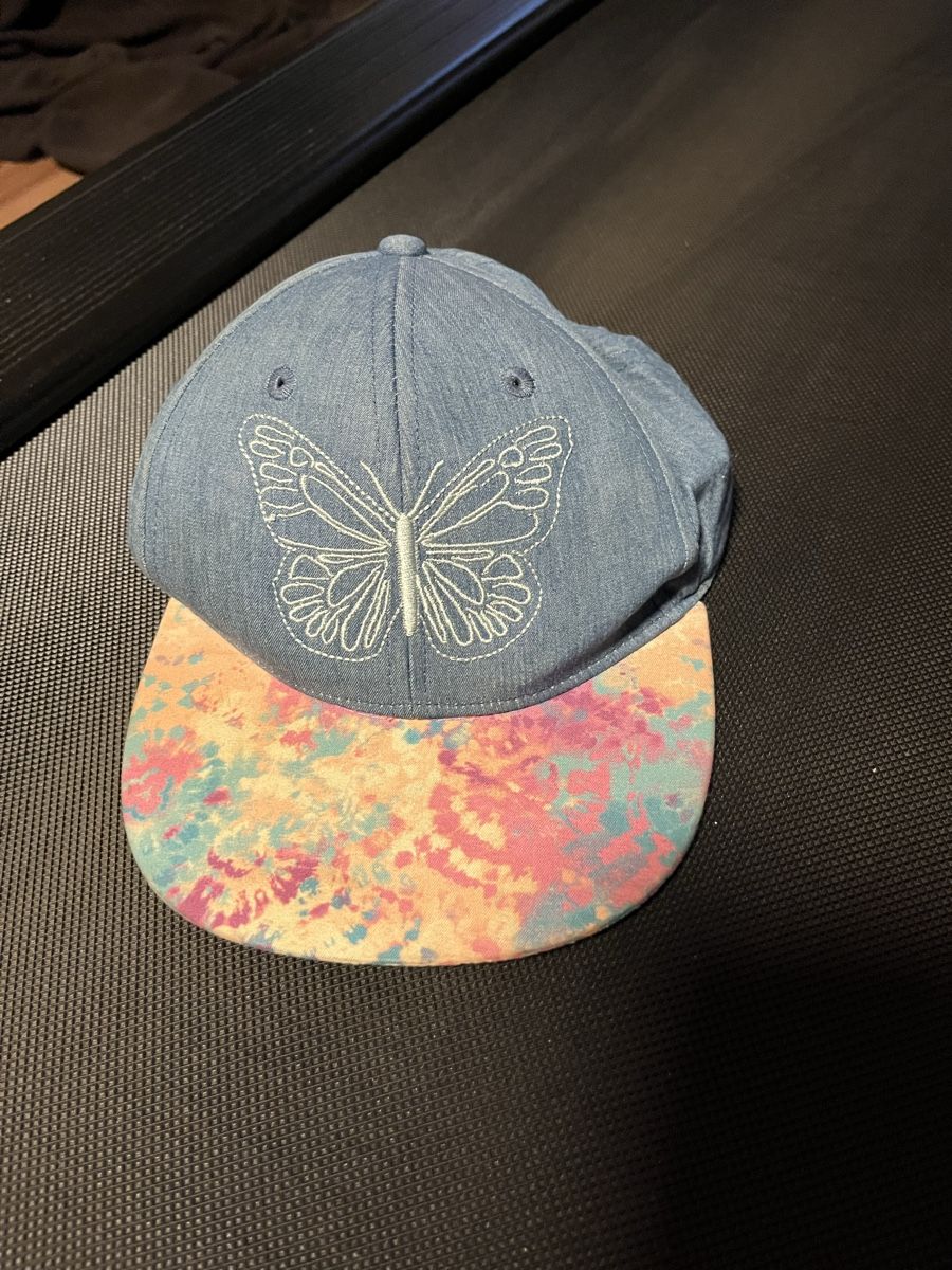 Maximo Altro abbigliamento per bambina: Sommer Cap mit Schmetterling von Maximo – Usato da Lungern venduto da Chispa1982