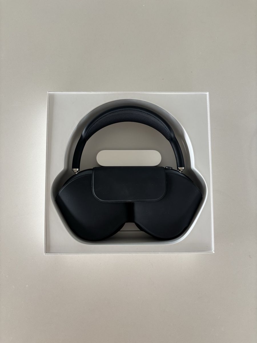 Apple Cuffie: Airpods Max Usb-C  240CHF – Nuovo (secondo la descrizione) da Steinhausen venduto da web_6gxj 5