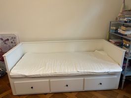 HEMNES Ikea Tagesbett weiss mit Schubladen gebraucht Zustand