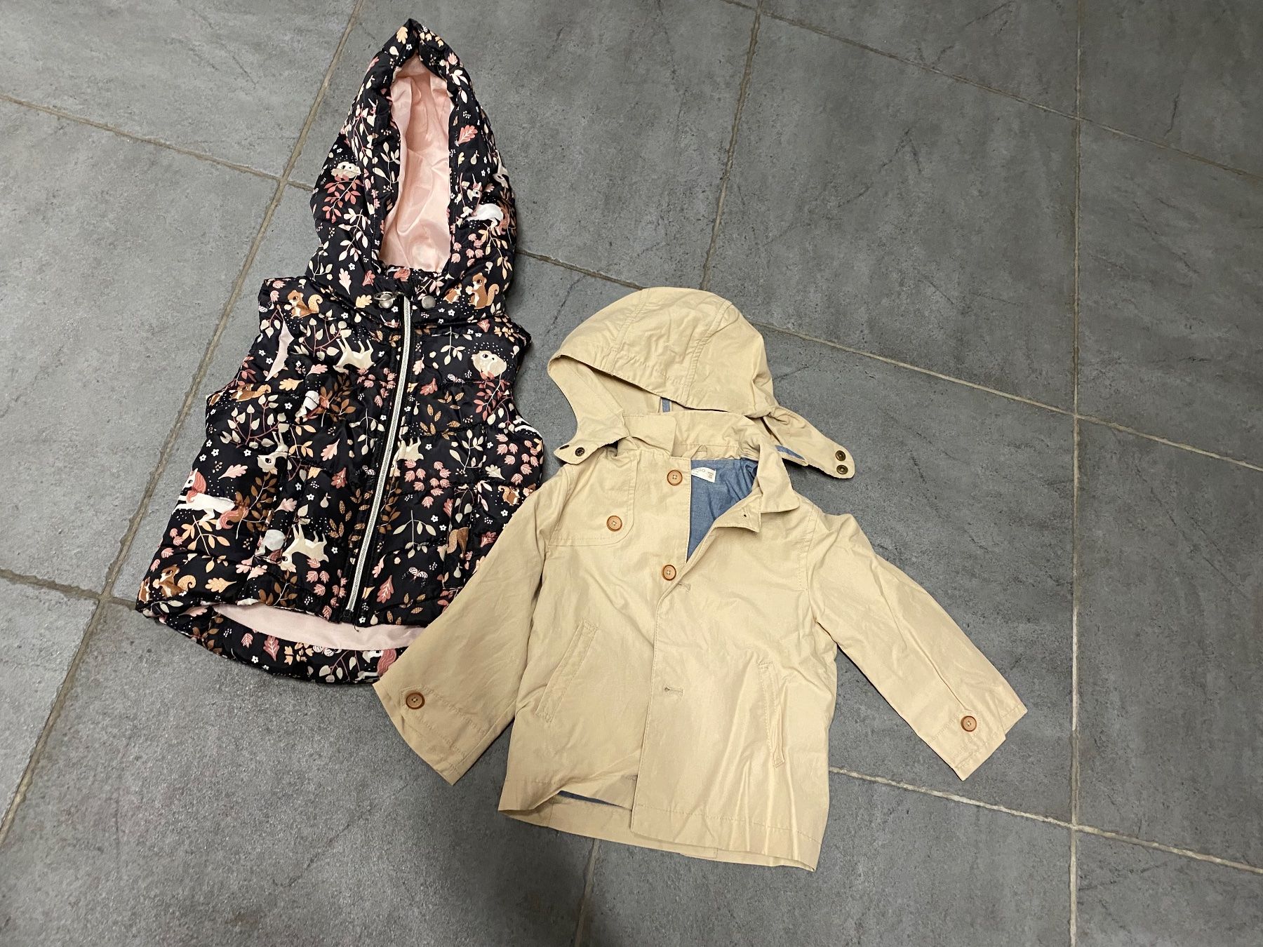 Kleiderpakete & -sets: Kindergilet und Jacke Gr.92 – Gebraucht aus Haag (Rheintal) von 2026Top 1