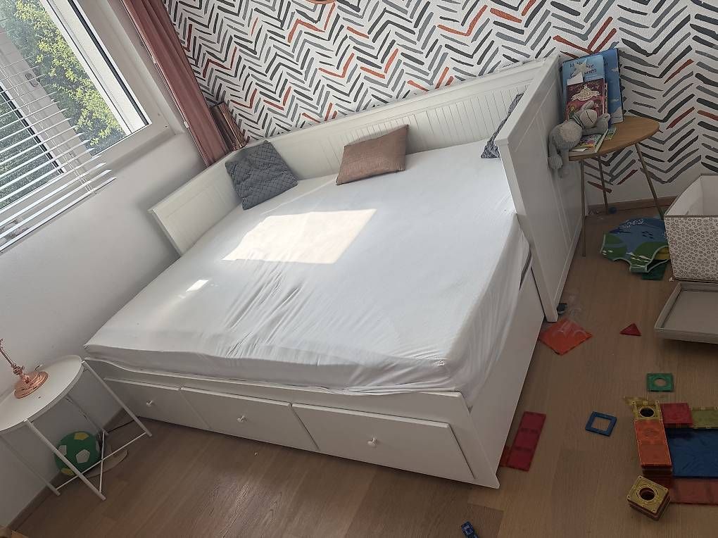 Ikea Letti: IKEA Hemnes Tagesbett mit Matratzen – Usato da Zürich venduto da kat_7g9t 1