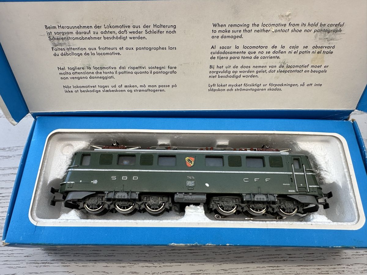 Märklin Modellini di ferrovie: Märklin 3050 SBB Ae 6/6 Bern – Usato da Lupsingen venduto da New-Haven 5