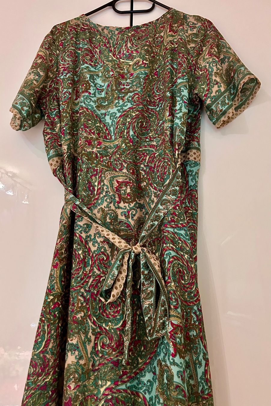 Kleider: Robe en soie portefeuille neuve – Neu (gemäss Beschreibung) aus ANIèRES von feuillette 1