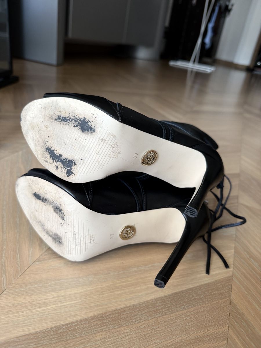 Guess Damenschuhe: Guess Leder Stiefeletten schwarz Groesse 37 – Gebraucht aus Luzern von avi_5cpl 2