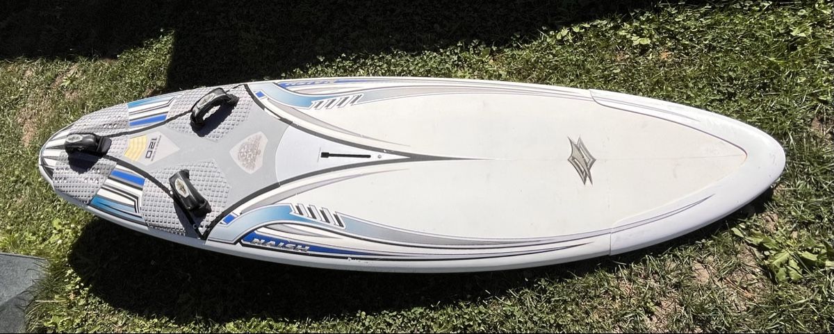 Naish Tavole da surf e di nuoto: Naish Freeride 120 – Usato da Lyss venduto da wakeandsurfpadu