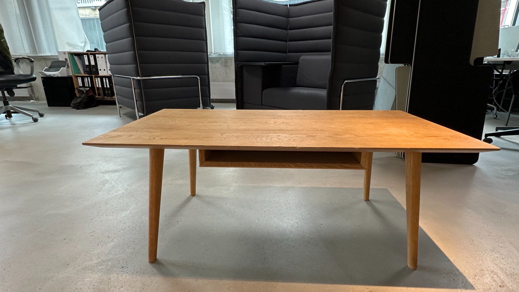 Tavoli: Beistelltisch – Usato da Zürich venduto da DynamicFrame 3