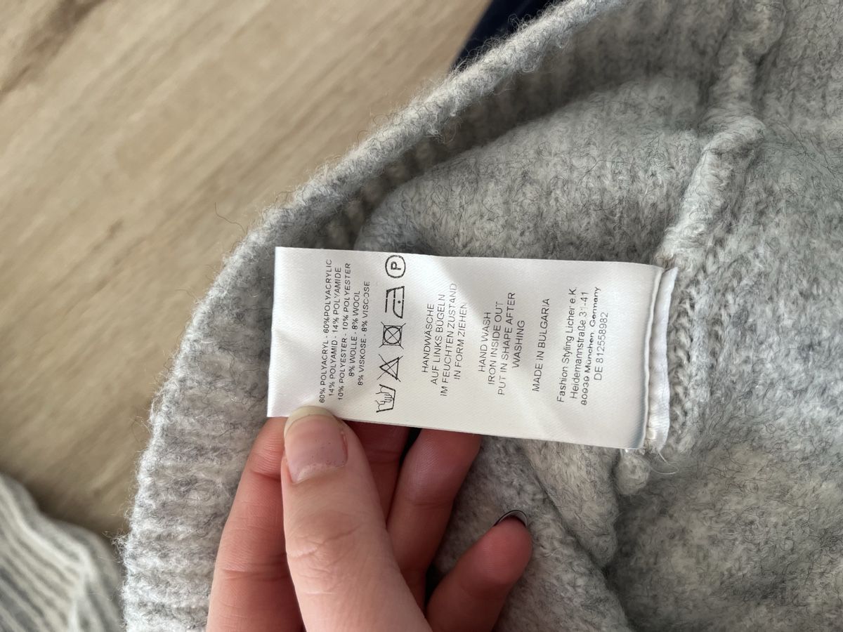 Maglioni & Felpe: Pullover V-Neck – Usato da Rütihof venduto da liv_k2bp 3