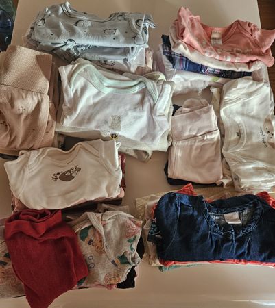 Grosses Babykleider Set Mädchen Grösse 56-68 getragen