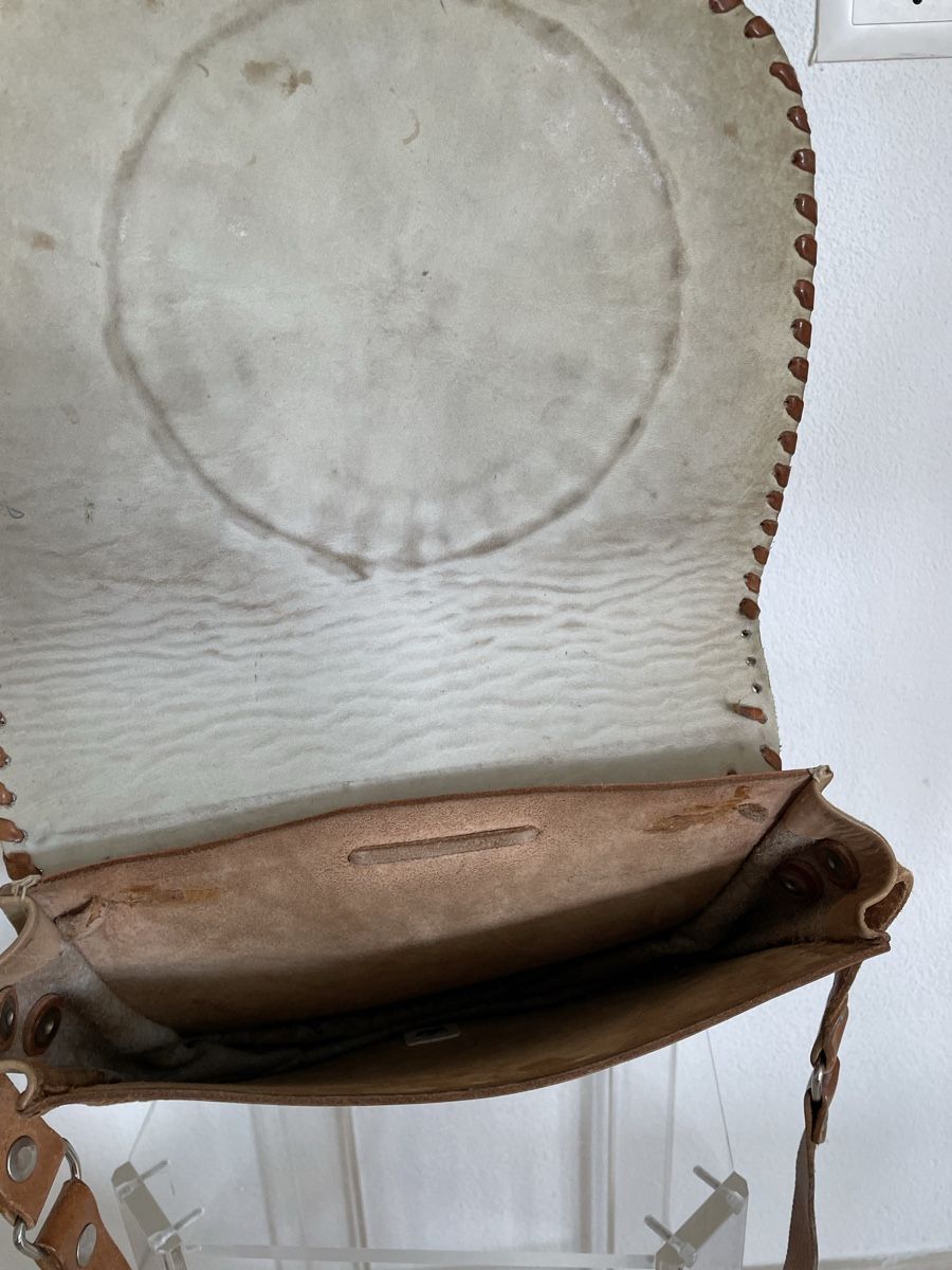 Sonstige Kleidung & Accessoires: Vintage Leather Bag, Embossed Boho Style, Great Find! – Gebraucht aus Richterswil von Prangins9 3