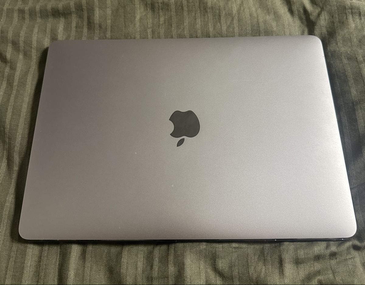 Apple Notebook: MacBook Air13 – Nuovo (secondo la descrizione) da Stein Ag venduto da yildirim02 1