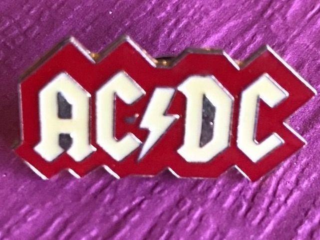 AC DC Pin | Kaufen auf Ricardo