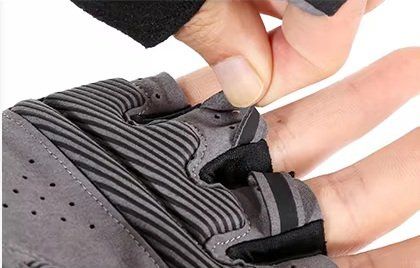 Guanti & manicotti: Handschuhe mit Gel-Einlage (S) – Nuovo (secondo la descrizione) da Oberglatt ZH venduto da Pacos2000 3