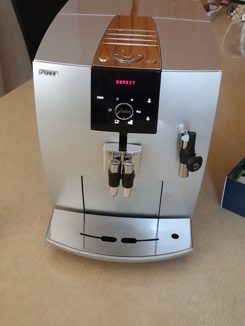 Jura Macchine per caffè & Macchine per espresso: Jura Impressa J701 – Usato da Staffelbach venduto da anit77 2