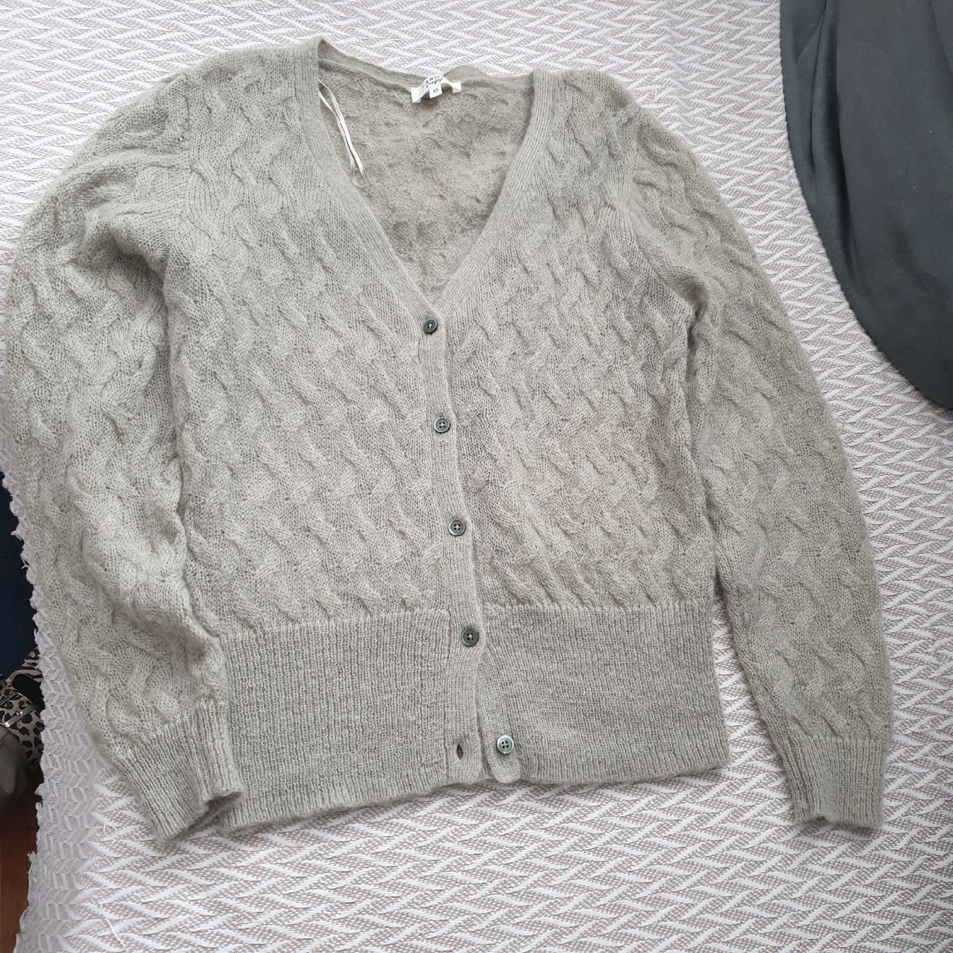 Caroll Maglioni & Felpe: CAROLL schöne Strickjacke Gr. XS – Nuovo (secondo la descrizione) da Frenkendorf venduto da Moon111