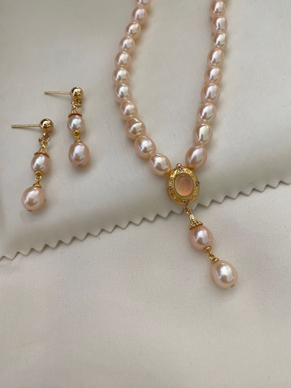 Catenine: Top Glanz Süsswasserperlen Kette mit Ohrringe – Nuovo e nell'imballaggio originale da Sarnen venduto da Yingsperlen4 1