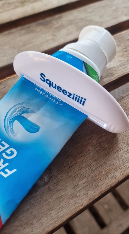 Küchengeräte: Squeeziiii! Zahnpasta-Tuben Ausdrücker - Nie mehr Reste drin – Neu und originalverpackt aus Glattpark(Opfikon) von Skypflaume 8
