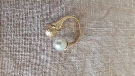 Schmuckring 585 Gold mit Perle, Grösse offen, Frühlings-Chic