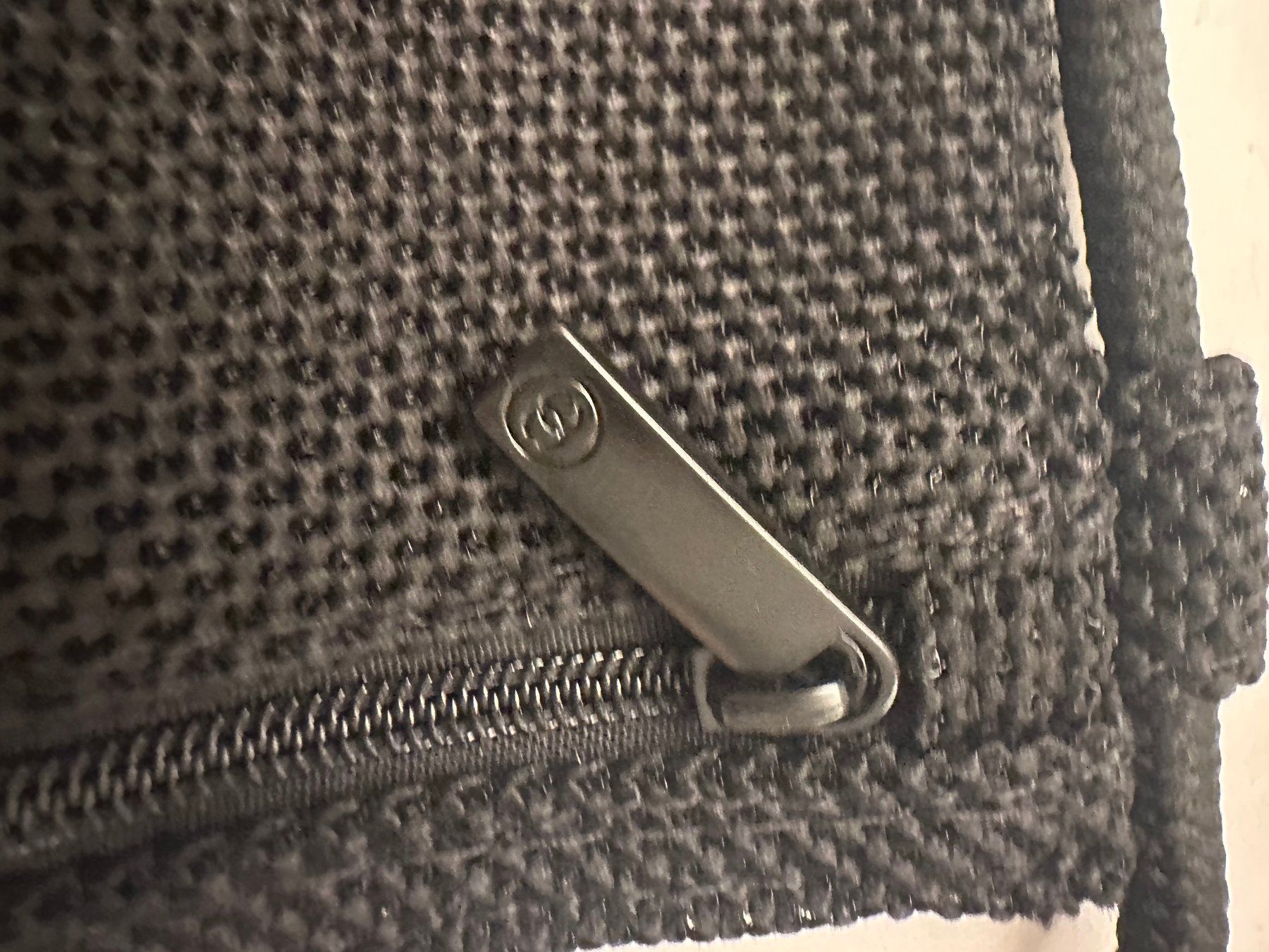 Chanel Borse: Chanel Beauté VIP  Passport Tasche – Nuovo e nell'imballaggio originale da Steinmaur venduto da regenbogen052 3
