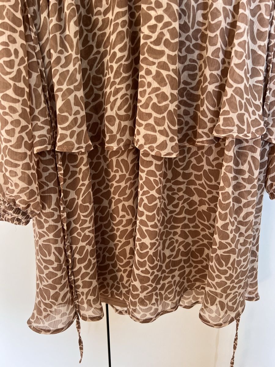Kleider: Trendiges RESERVED Kleid mit Muster, Grösse 36, Herbst – Neu (gemäss Beschreibung) aus Altstätten SG von pau_9ly8 1