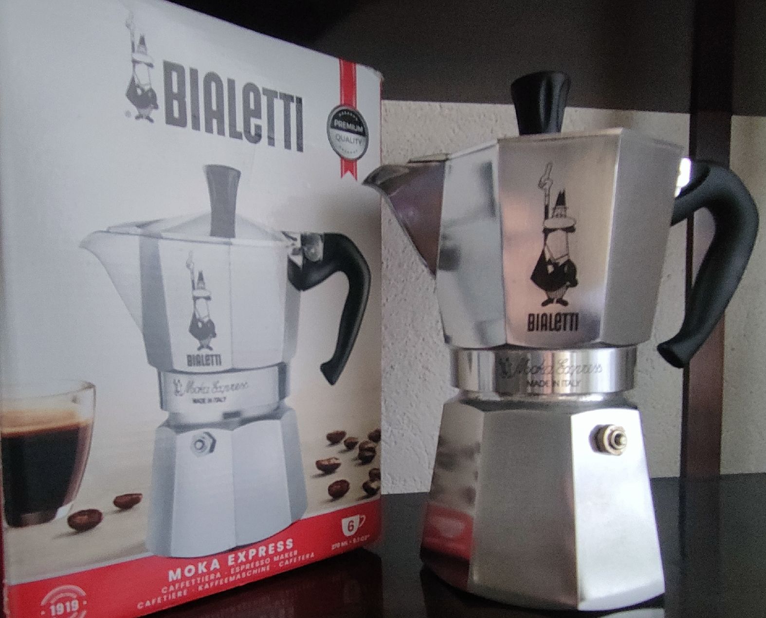 Bialetti Macchine per caffè & Macchine per espresso: Cafetiere Bialetti moka express neuve – Nuovo e nell'imballaggio originale da Biel/Bienne venduto da notfun 5