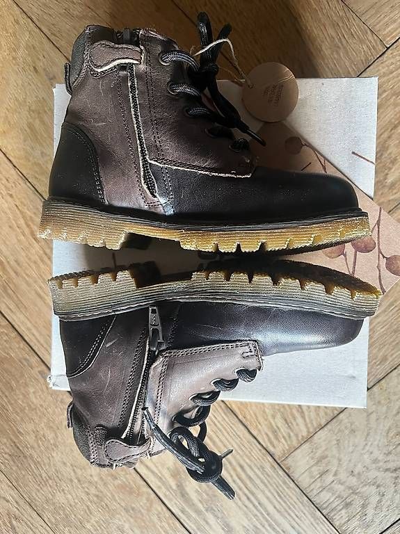 Scarpe per ragazze: Neue Bisgaard Winterstiefel Leder Fell 29 – Usato da Basel venduto da mos_2xxs 4