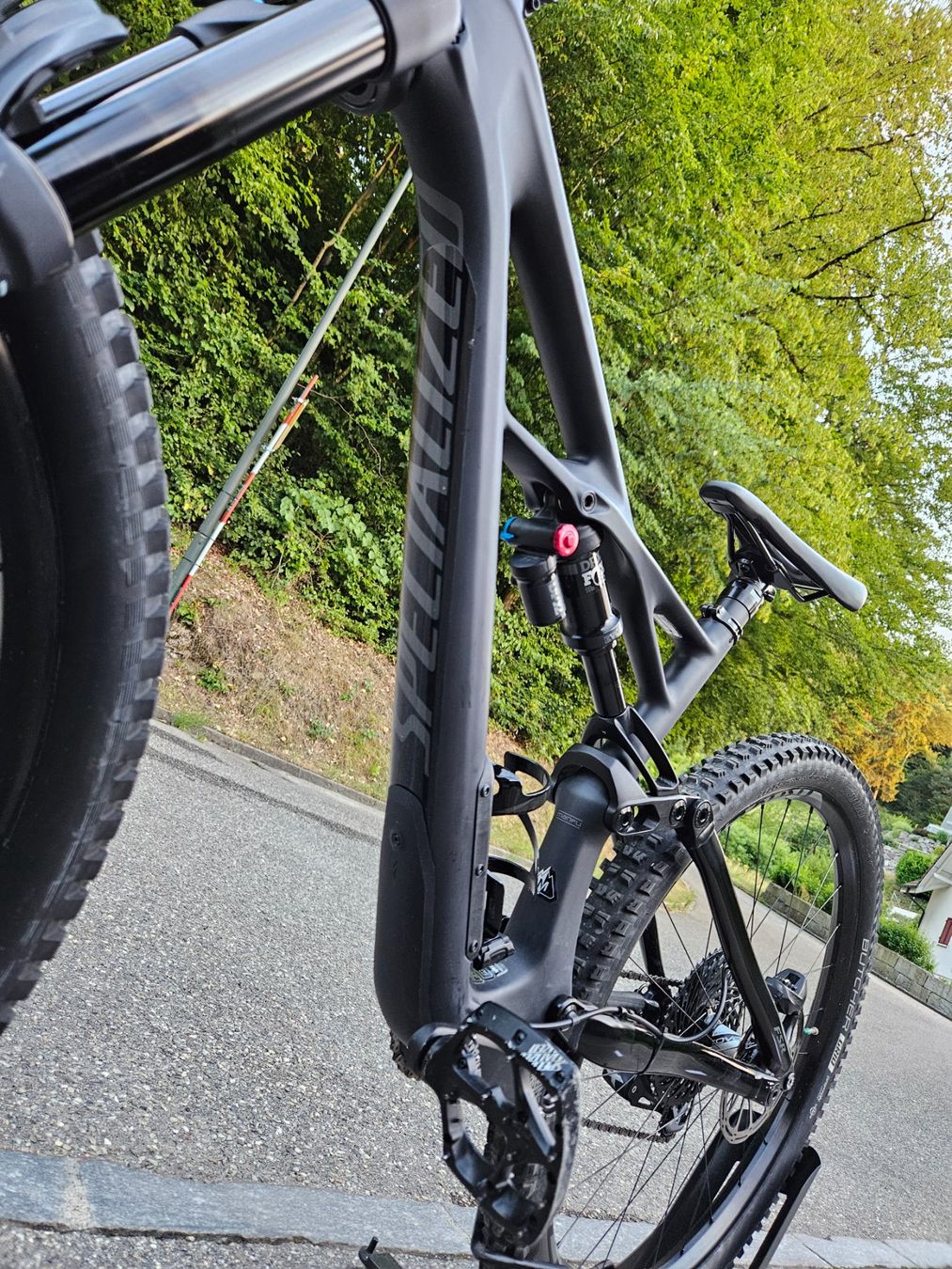 Specialized Vélos: Specialized Enduro Carbon Schwarz Fox Gabel Grösse M – D'occasion à Oftringen par MikoMako 6