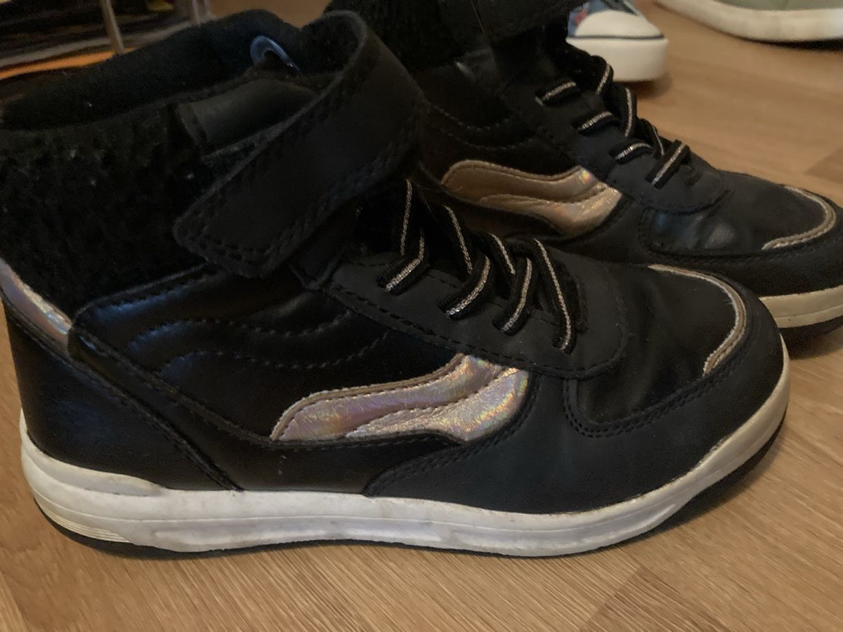 Scarpe per ragazzi: Kinder Winterschuhe, warme Schuhe Gr. 31 – Usato da Emmenbrücke venduto da JJ_89 1