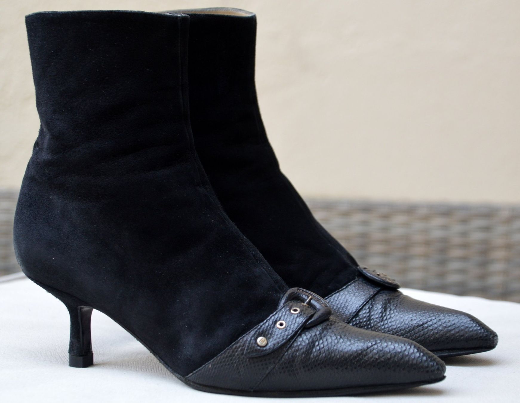 Chanel Scarpe da donna: Chanel Stiefeletten / Bottines .37 – Usato da Collonges venduto da Auganien 6