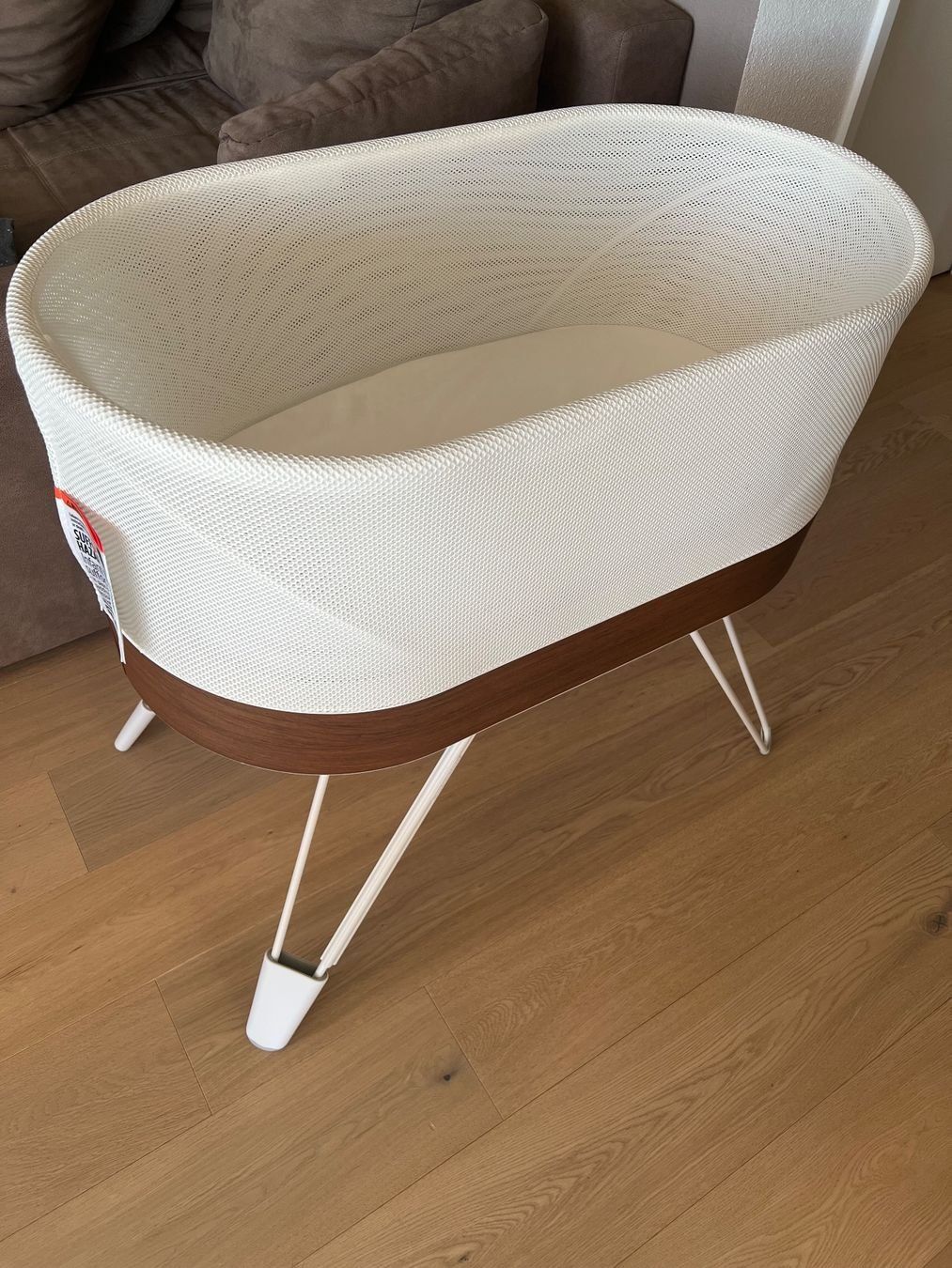 Betten: SNOO Smart Sleeper Bassinet + Sleep Sack 3-Pack + Leg Lifter – Gebraucht aus Hagendorn von jam_thk7