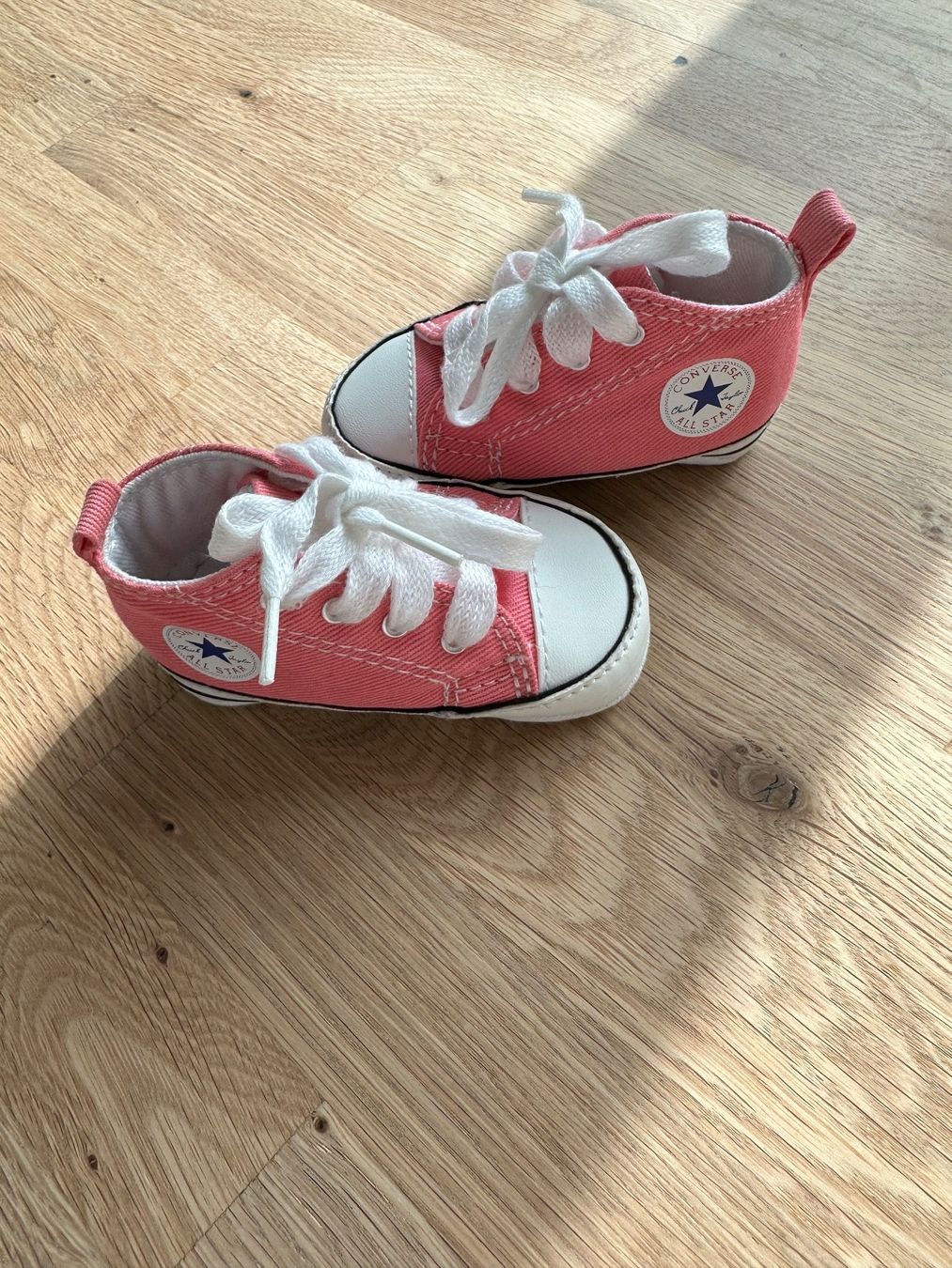 Converse Schuhe für Jungen: Baby Schuhe Converse Chucks – Gebraucht aus Luzern von nad_nf8f 1