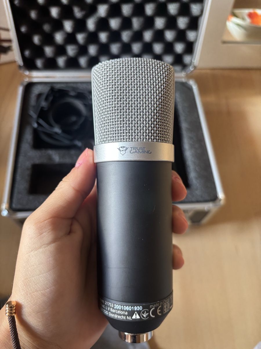 Trust Mikrofone: microphone de studio USB Trust GXT 252 Emita rangé – Neu und originalverpackt aus Sonceboz-Sombeval von Luna_p1414 1