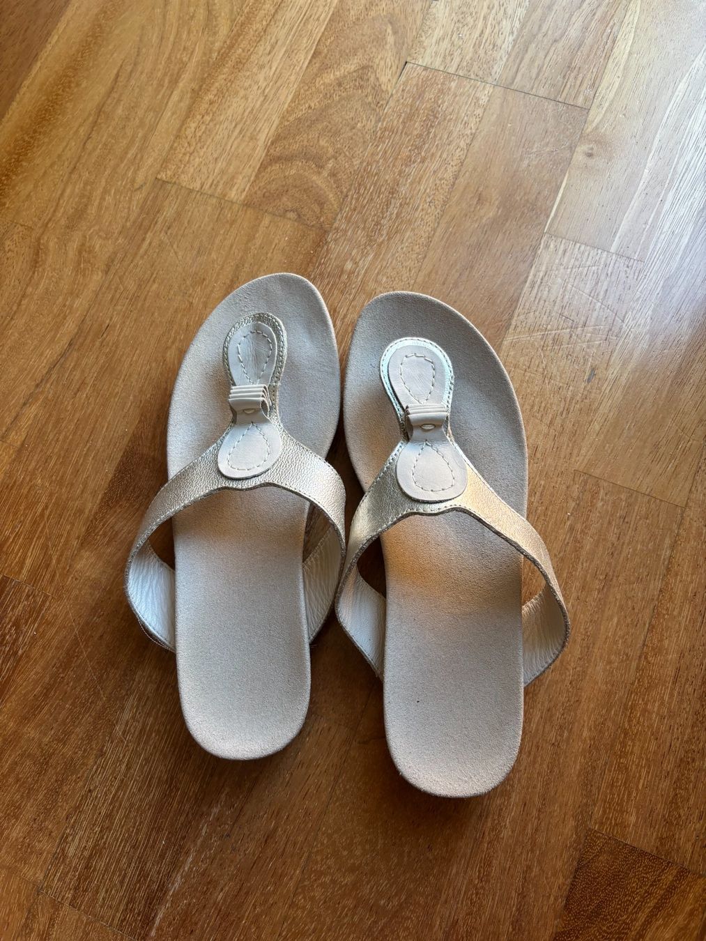 Scarpe da donna: Sandales dorées MOVE ON – Usato da OBERENGSTRINGEN venduto da Lolo6316