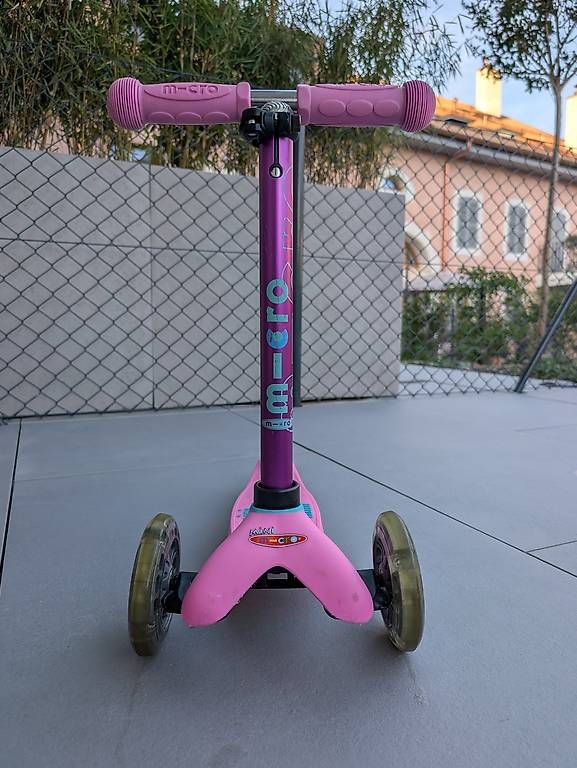 Kickboard: Trotinette MICRO Mini Deluxe LED – Usato da Borex venduto da GMAXIME 4