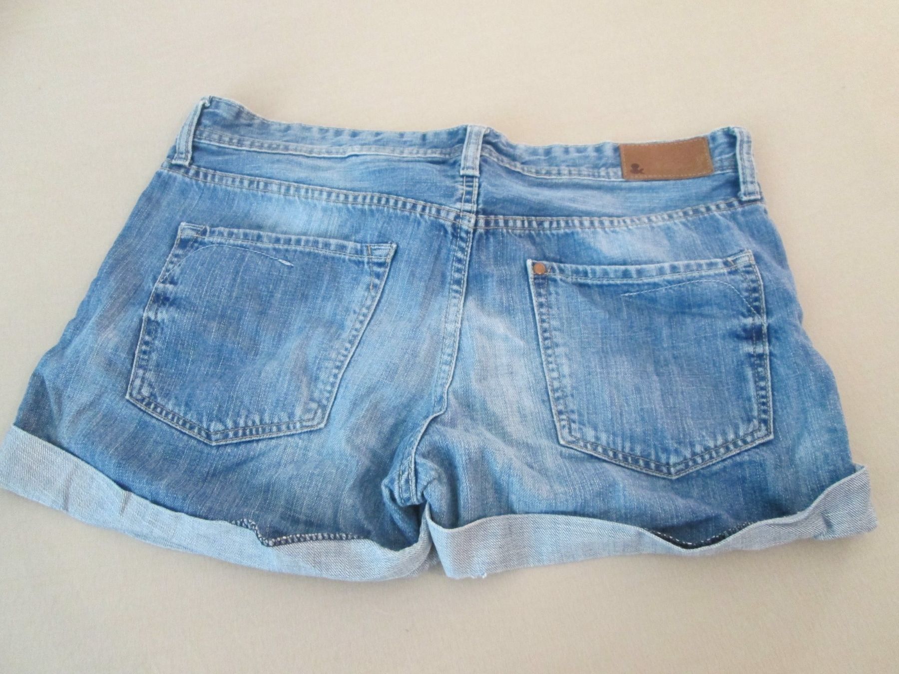 H&M Jeans: Boyfriend Shorts – Usato da Neuchâtel venduto da Dualseele 3