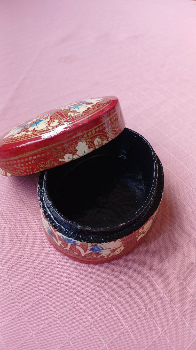 Sonstige Kosmetik & Pflege: Pillen oder Schmuckdose – Gebraucht aus Seewen SO von Shami0 2