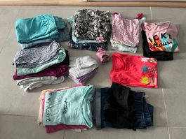 Joli lot été  taille 122-128, 26 pièces