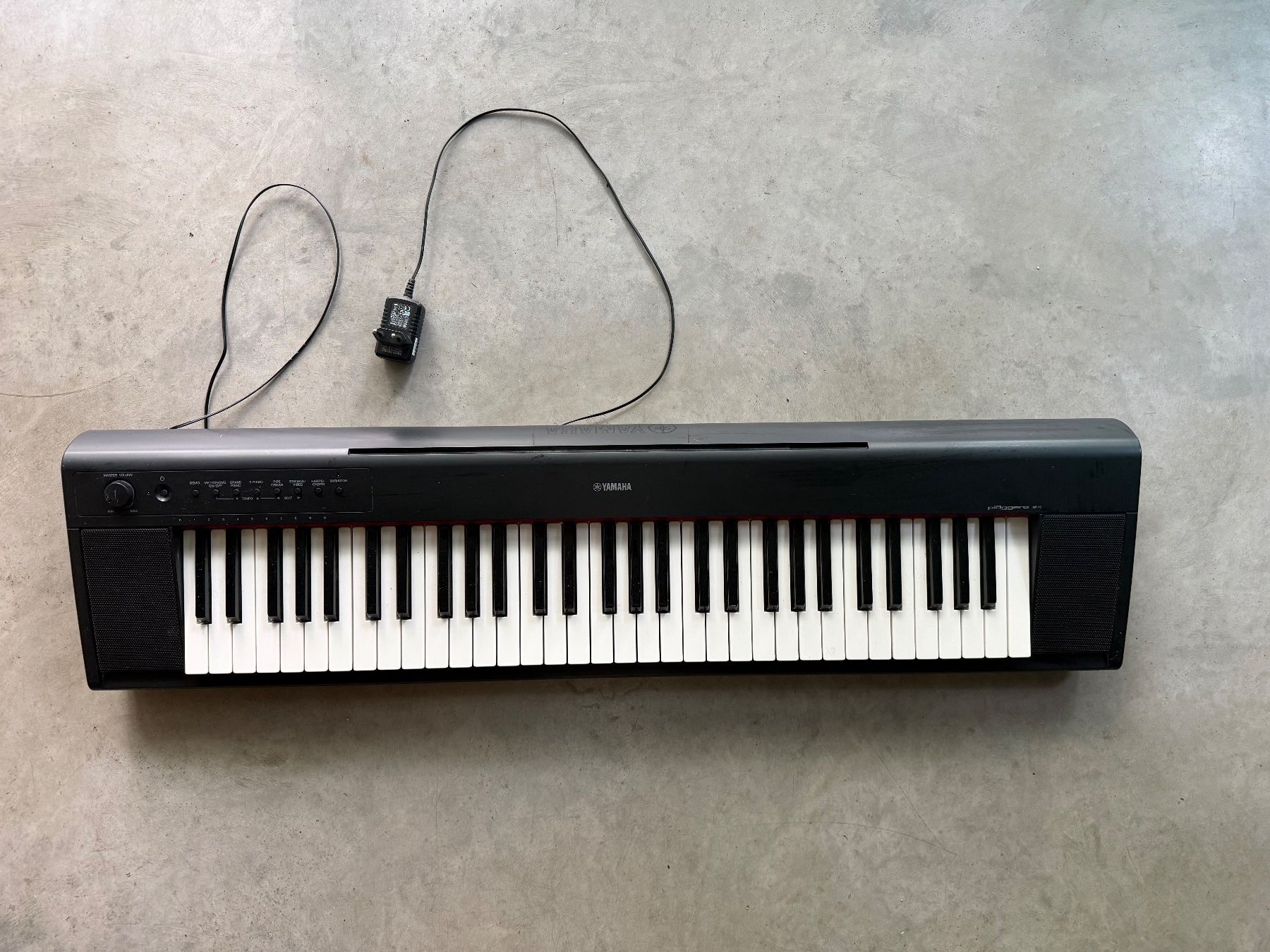 Yamaha Strumenti musicali: Keyboard Klavier Yamaha Piaggero NP-11 – Usato da Zürich venduto da felixfilm