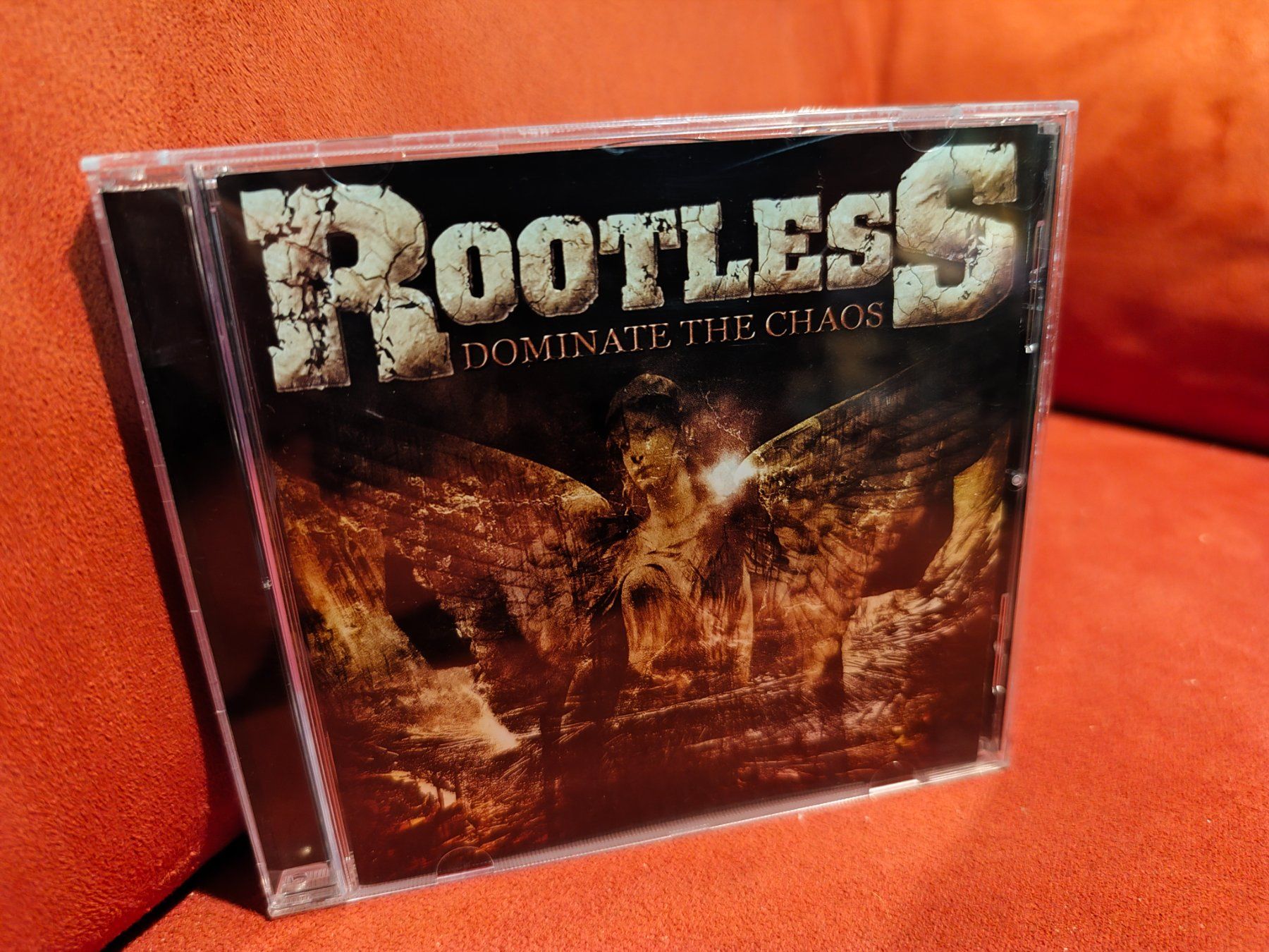 CDs: Rootless Dominate the Chaos (Metalcore) / CD – Gebraucht aus Zofingen von noise123