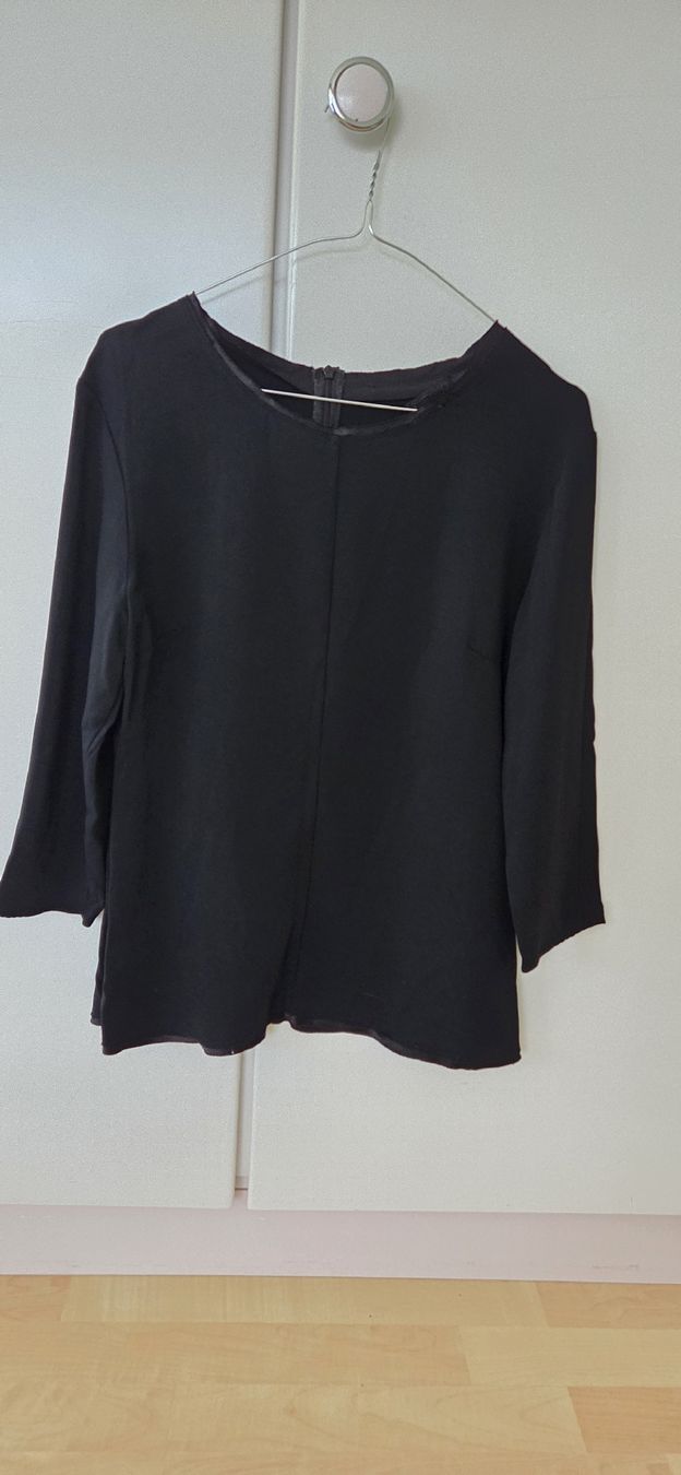 Dolce & Gabbana Camicette: D&G Bluse schwarz Gr.38 – Usato da Hellbühl venduto da Oki_doki