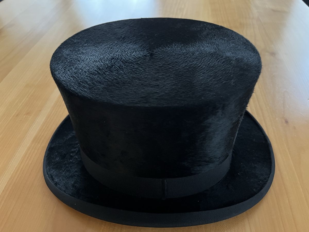 Copricapi, berretti & cappellini: Zylinder Hut mit Box – Usato da Dotzigen venduto da han_hv5v 1