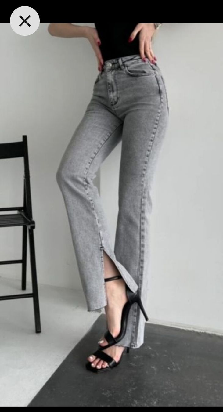 Jeans: Stylische Jeans Gr. 38 mit Schlitz – Usato da Bülach venduto da Recherchieren
